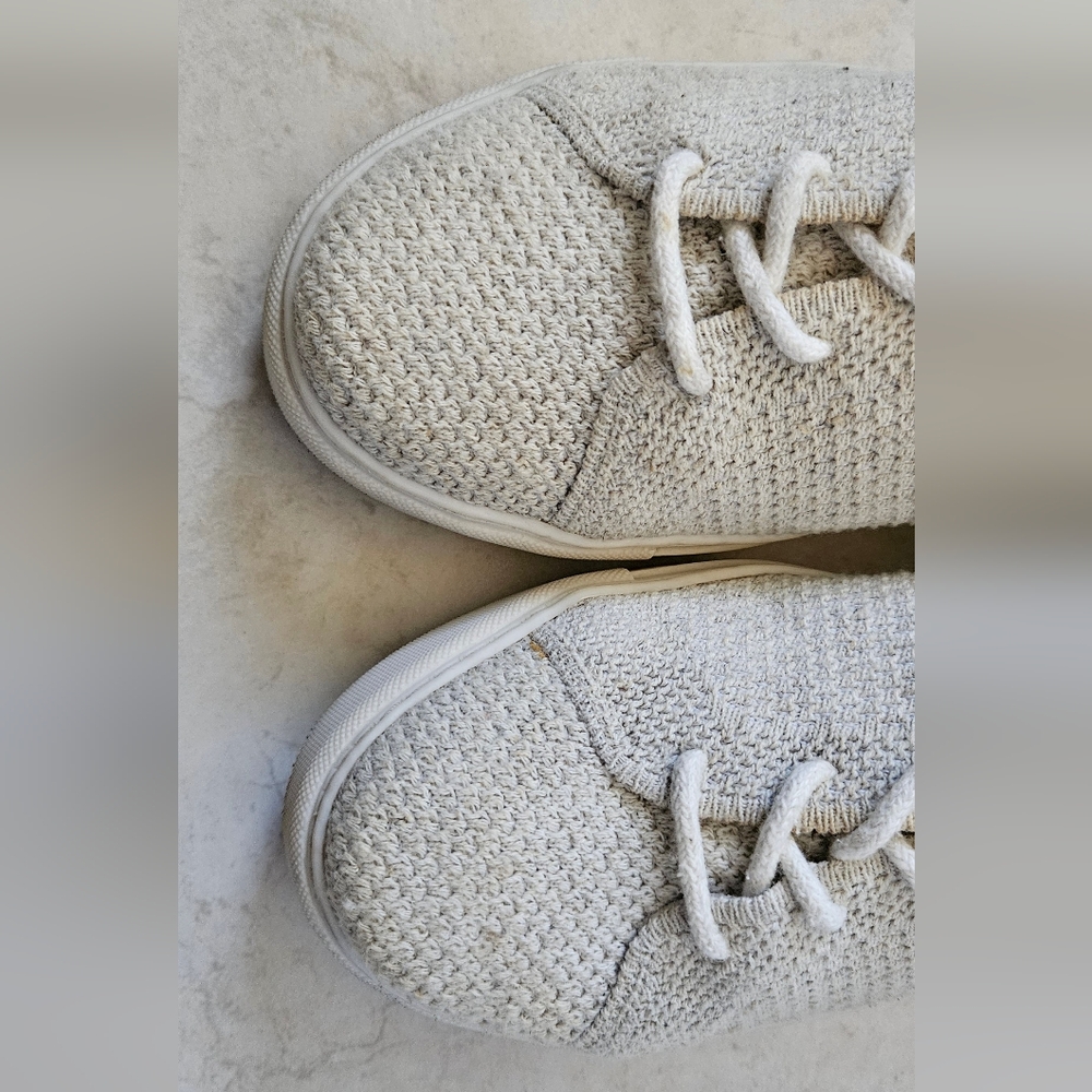 Nisolo Women's Go-To Eco-Knit Sneaker in linen size 6 - Picture 3 of 10